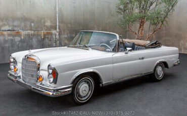 Mercedes-Benz-250SE-Cabriolet-1966-9