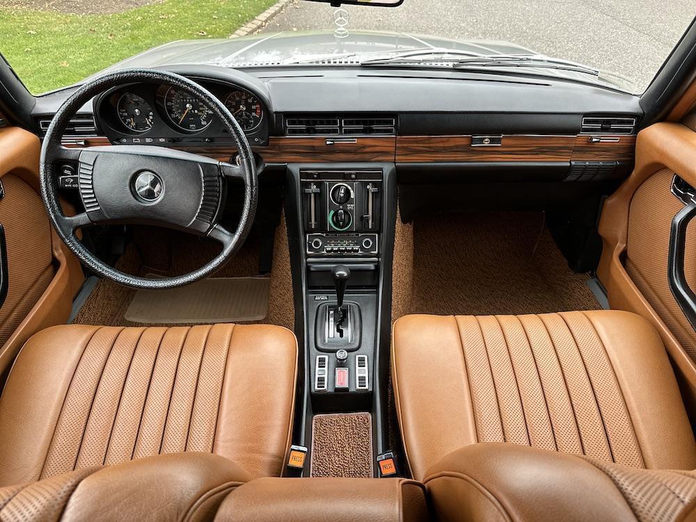 Mercedes-Benz-400-Series-1973-1