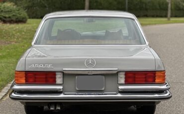 Mercedes-Benz-400-Series-1973-10