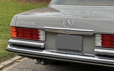 Mercedes-Benz-400-Series-1973-25