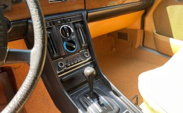 Mercedes-Benz-450SE-1975-4