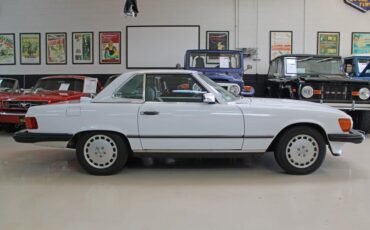 Mercedes-Benz-500-Series-1987-20