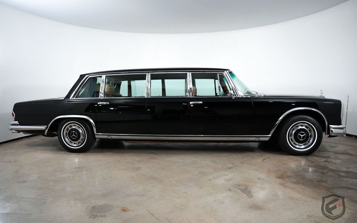 Mercedes-Benz-600-Pullman-1970-1