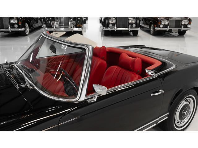 Mercedes-Benz-SL-Class-1970-9