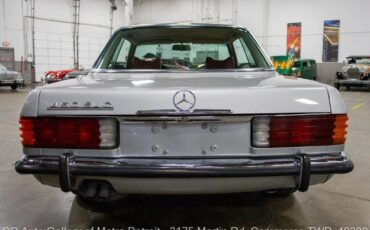 Mercedes-Benz-SL-Class-1972-4