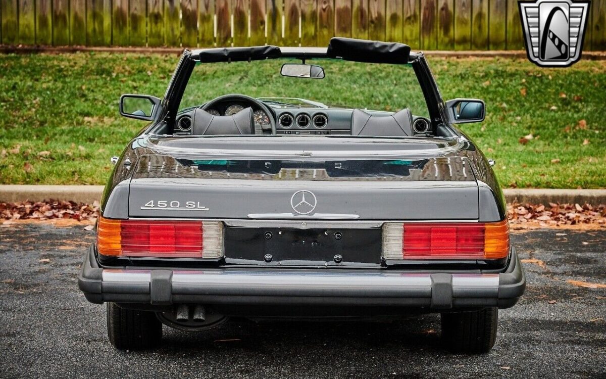 Mercedes-Benz-SL-Class-1977-5