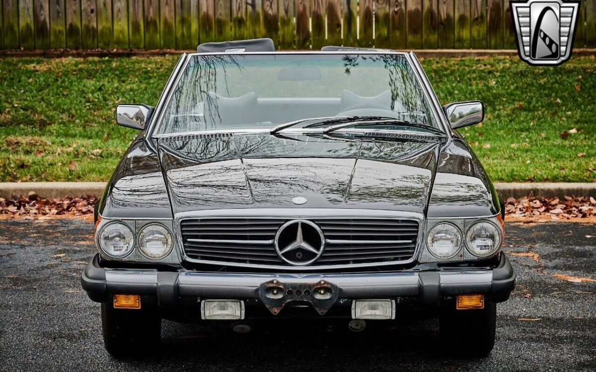 Mercedes-Benz-SL-Class-1977-9