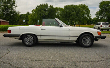 Mercedes-Benz-SL-Class-Cabriolet-1983-8