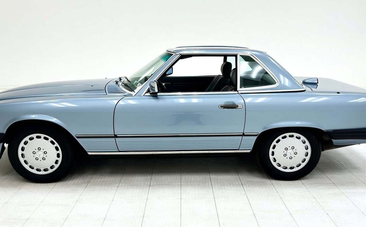 Mercedes-Benz-SL-Class-Cabriolet-1986-1