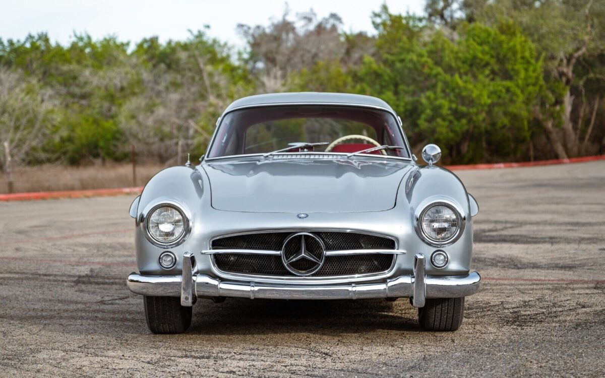 Mercedes-Benz-SL-Class-Coupe-1956-7