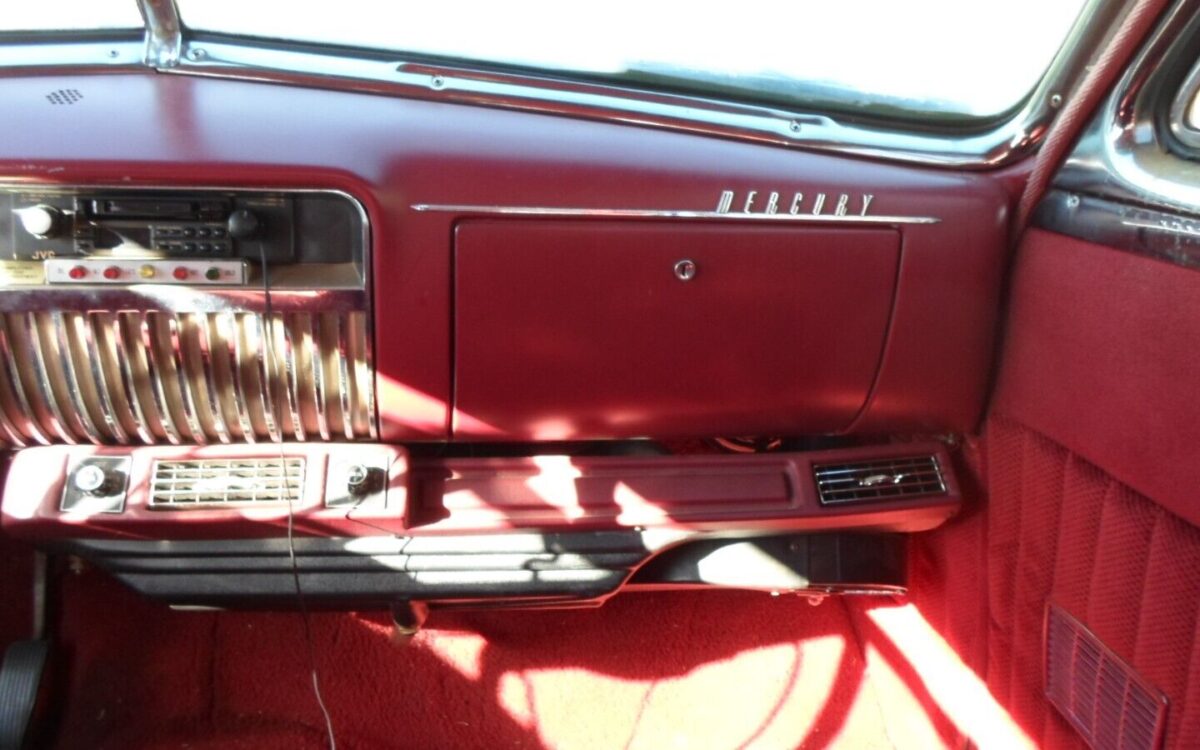 Mercury-Monterey-Coupe-1950-11