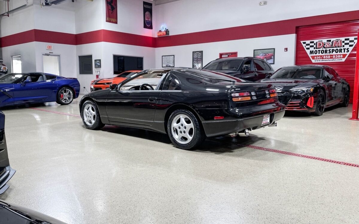 Nissan-300ZX-Coupe-1990-37