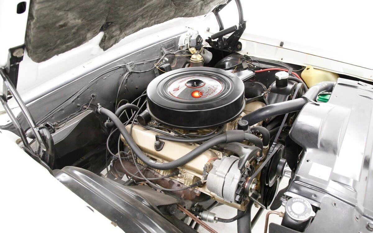 Oldsmobile-Cutlass-Coupe-1966-11