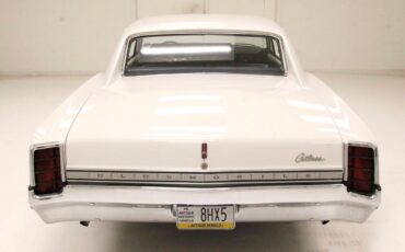 Oldsmobile-Cutlass-Coupe-1966-4