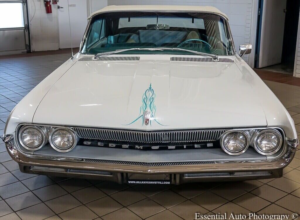 Oldsmobile-Eighty-Eight-Coupe-1961-6