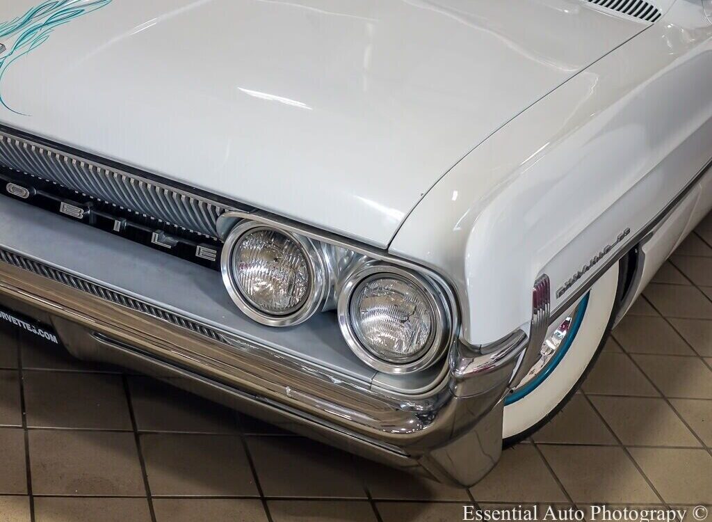 Oldsmobile-Eighty-Eight-Coupe-1961-7