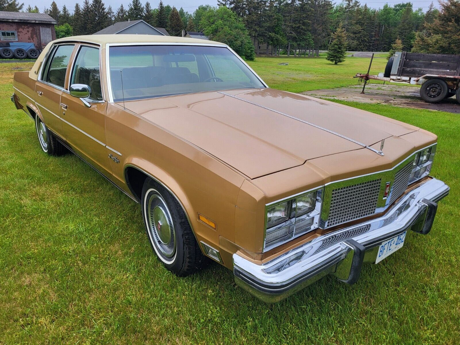 Oldsmobile Ninety-Eight Berline 1977 à vendre