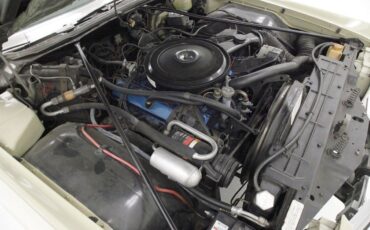 Oldsmobile-Toronado-1972-10
