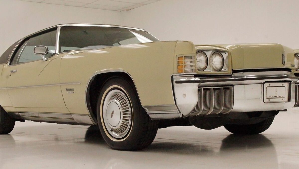 Oldsmobile-Toronado-1972-5