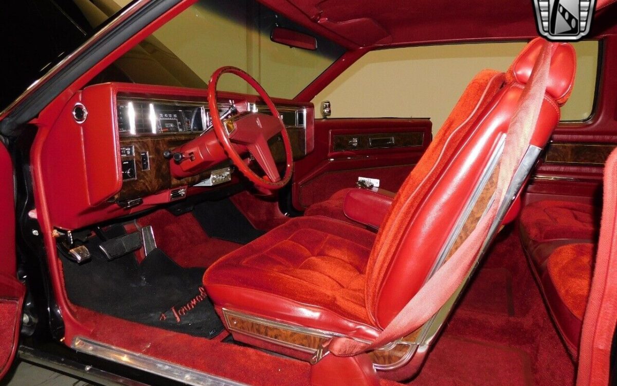 Oldsmobile-Toronado-1979-6