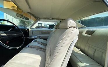 Oldsmobile-Toronado-Coupe-1969-12