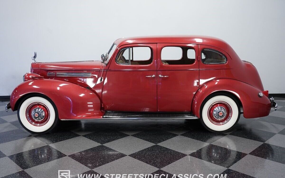 Packard-120-Berline-1938-2