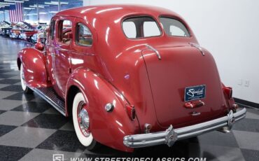 Packard-120-Berline-1938-7