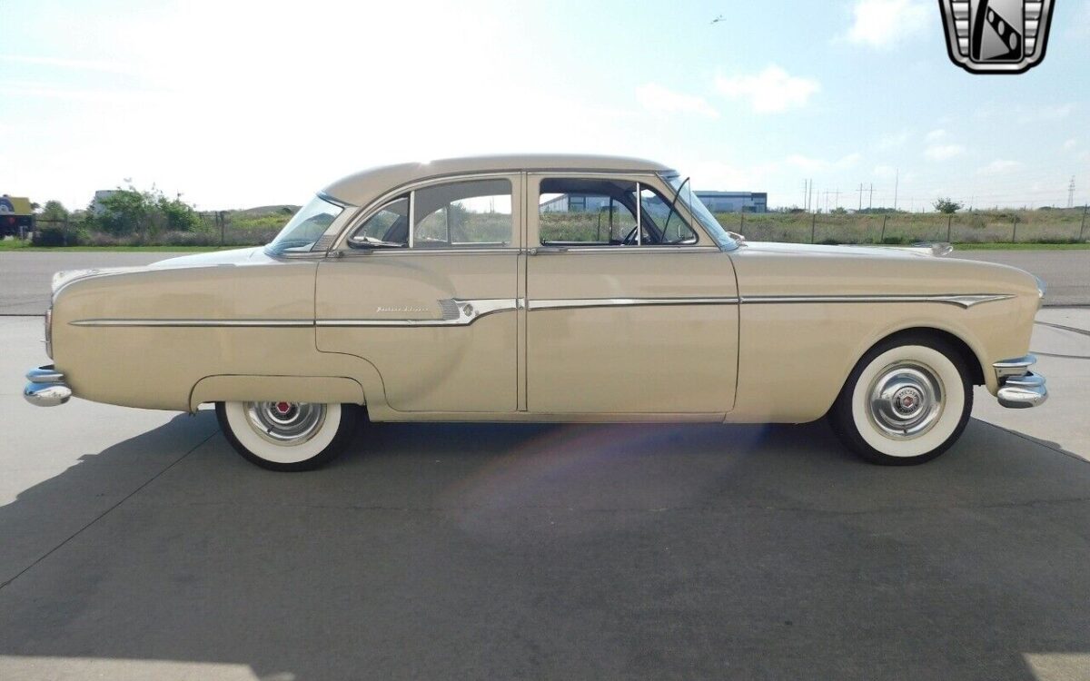 Packard-Clipper-1953-3