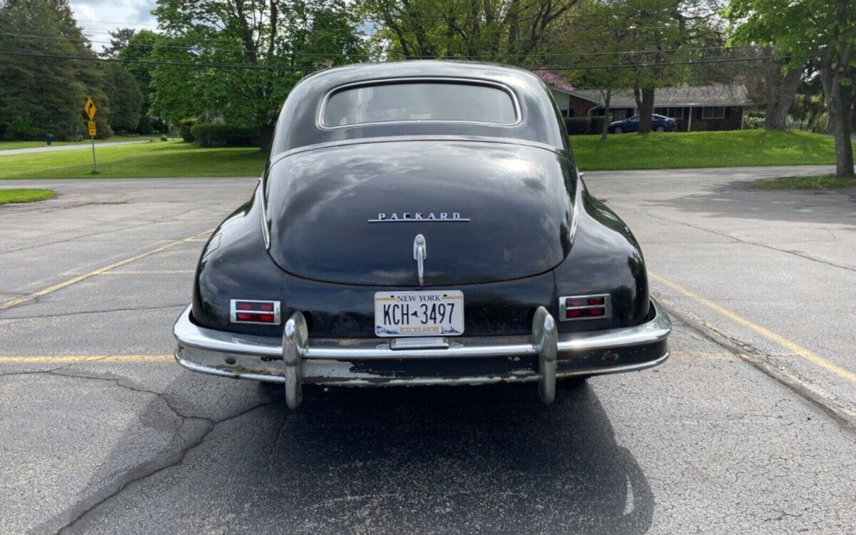 Packard-Deluxe-Berline-1948-32