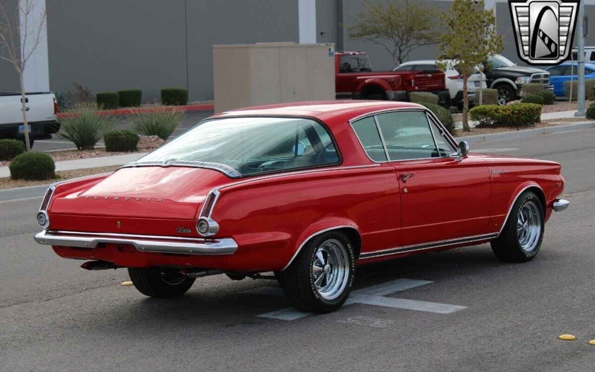 Plymouth-Barracuda-1964-8