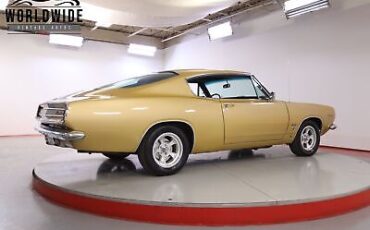 Plymouth-Barracuda-1967-5