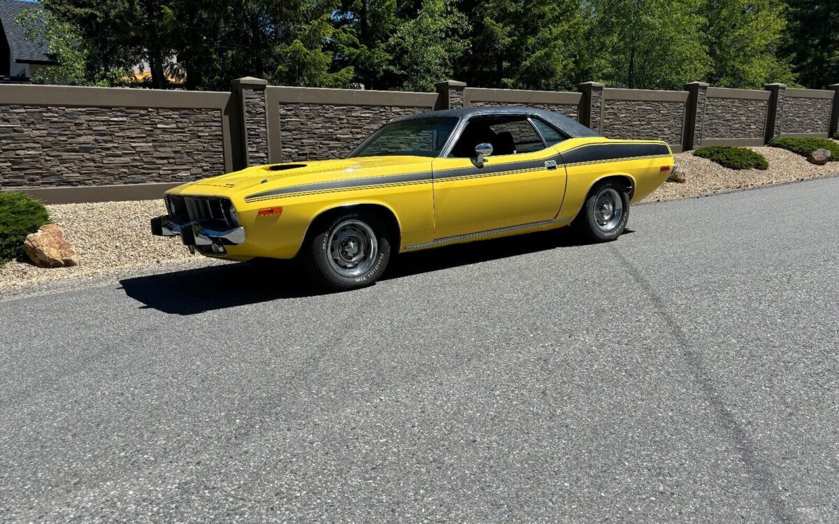 Plymouth-Cuda-1973-2