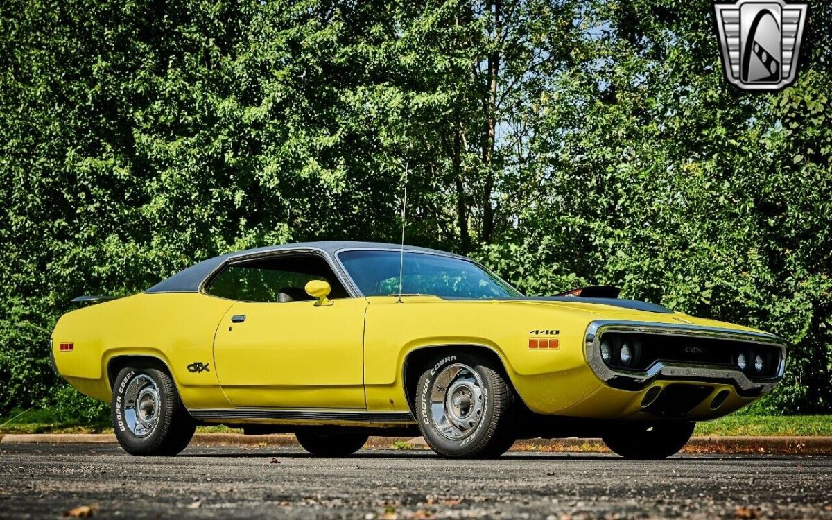 Plymouth-GTX-1971-8