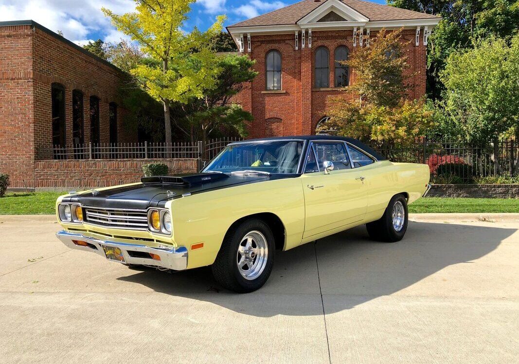 Plymouth-Road-Runner-Coupe-1969-3