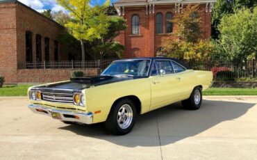 Plymouth-Road-Runner-Coupe-1969-3
