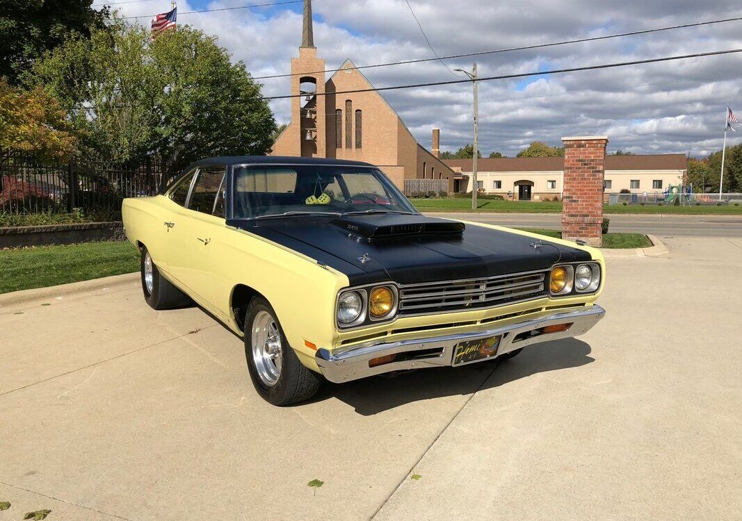 Plymouth-Road-Runner-Coupe-1969-6