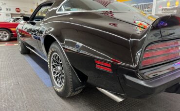 Pontiac-Firebird-1975-20