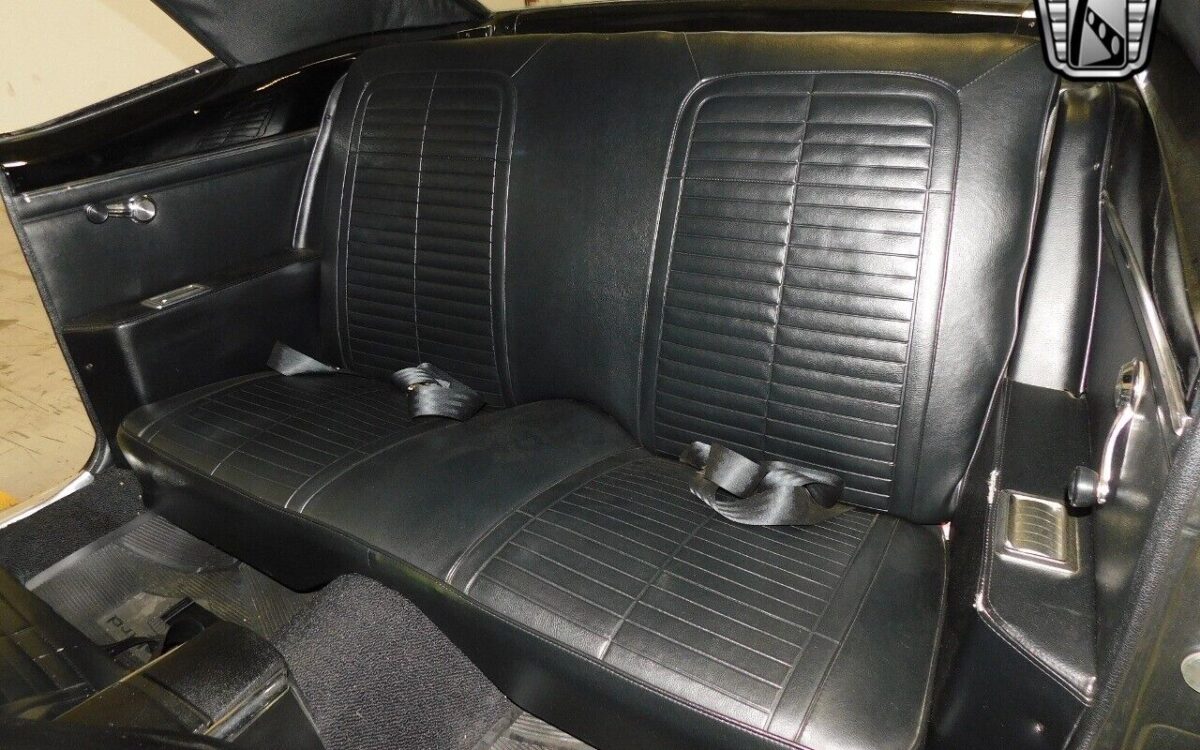 Pontiac-Firebird-Coupe-1967-8