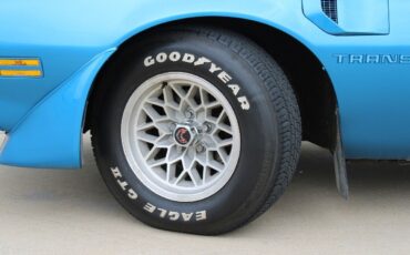 Pontiac-Firebird-Coupe-1980-11