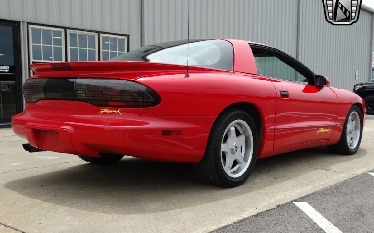 Pontiac-Firebird-Coupe-1994-6