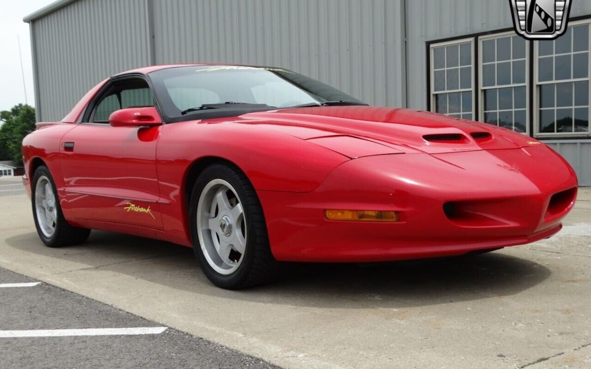 Pontiac-Firebird-Coupe-1994-8