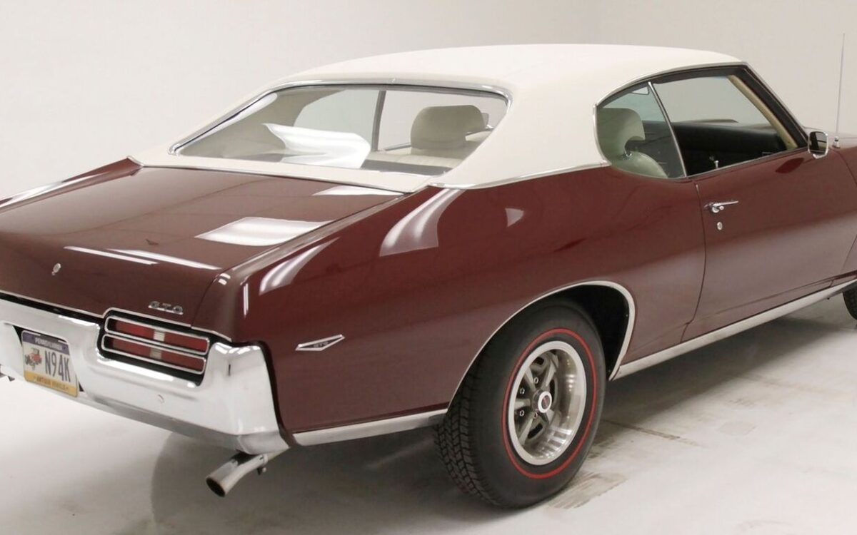 Pontiac-GTO-1969-3