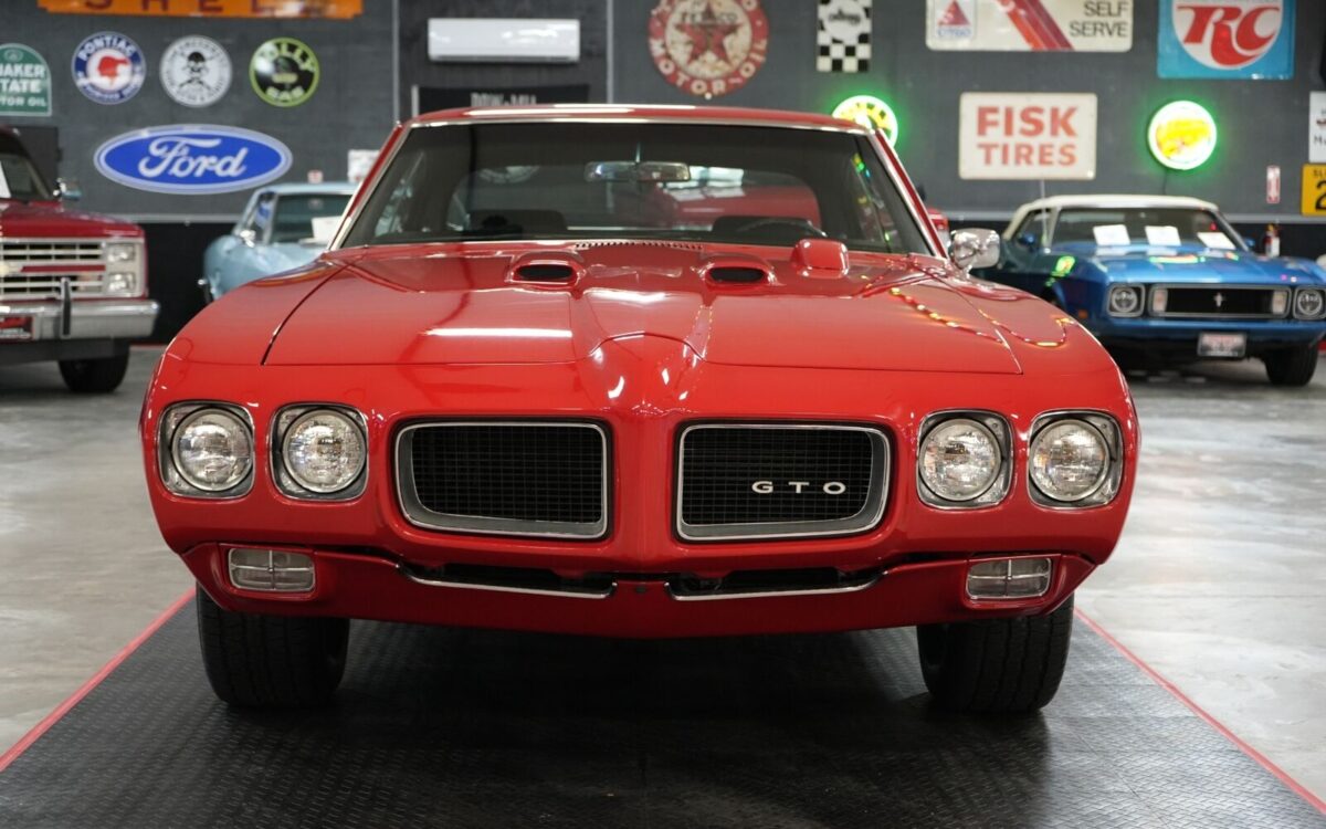 Pontiac-GTO-1970-25