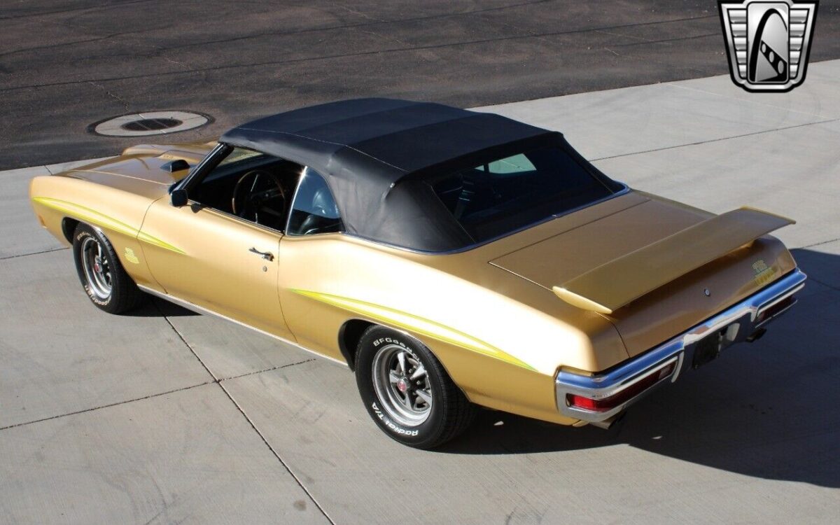 Pontiac-GTO-1970-9