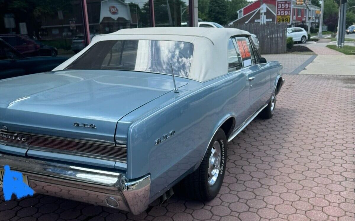 Pontiac-GTO-Cabriolet-1964-5