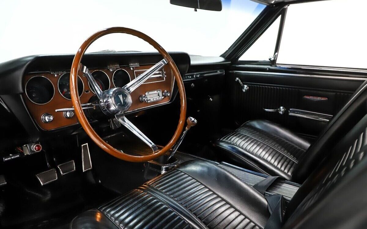 Pontiac-GTO-Coupe-1966-1