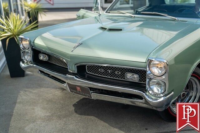 Pontiac-GTO-Coupe-1967-2