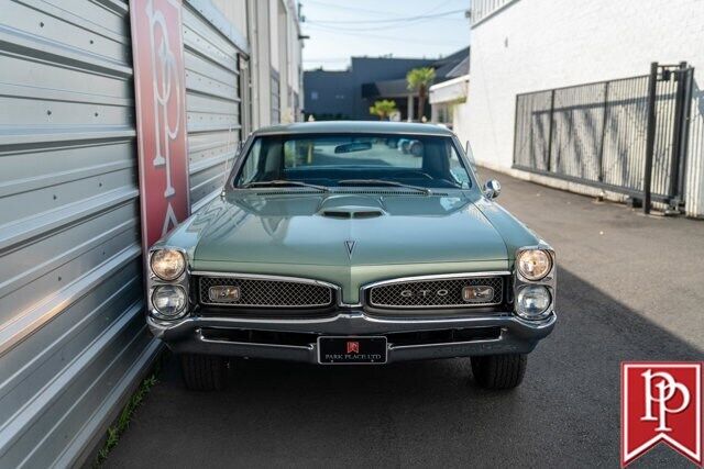 Pontiac-GTO-Coupe-1967-34
