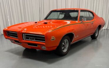 Pontiac-GTO-Coupe-1969-1