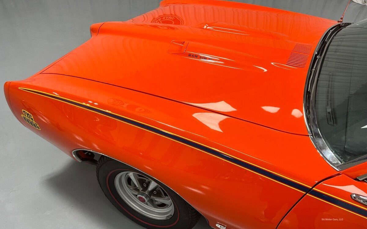 Pontiac-GTO-Coupe-1969-26